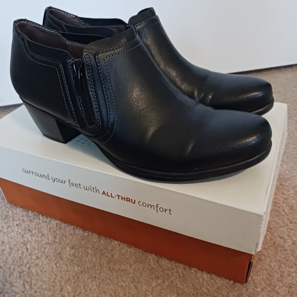 Booties - Picture 4 of 5